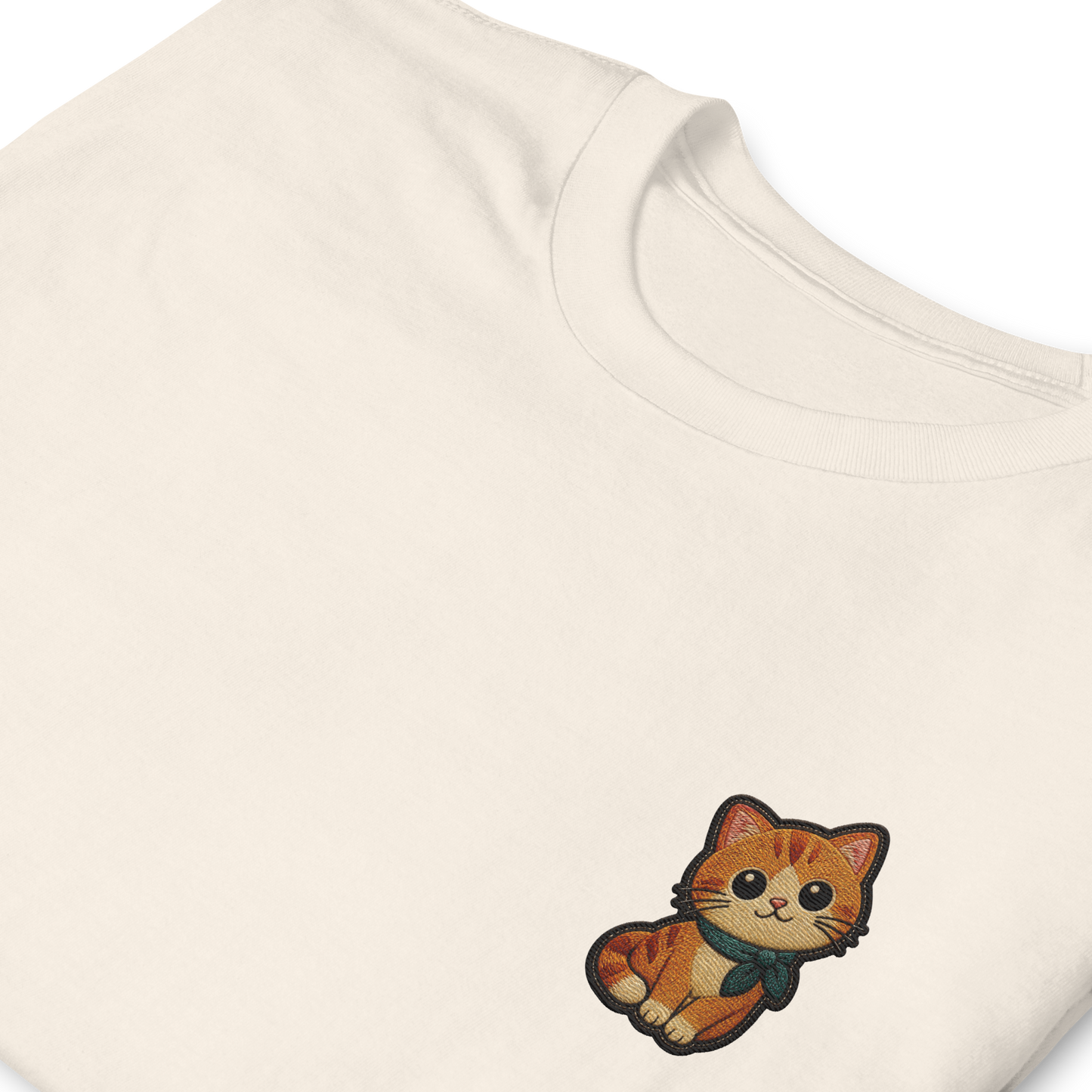 Cutie cat eyes - Embroidered T-Shirt