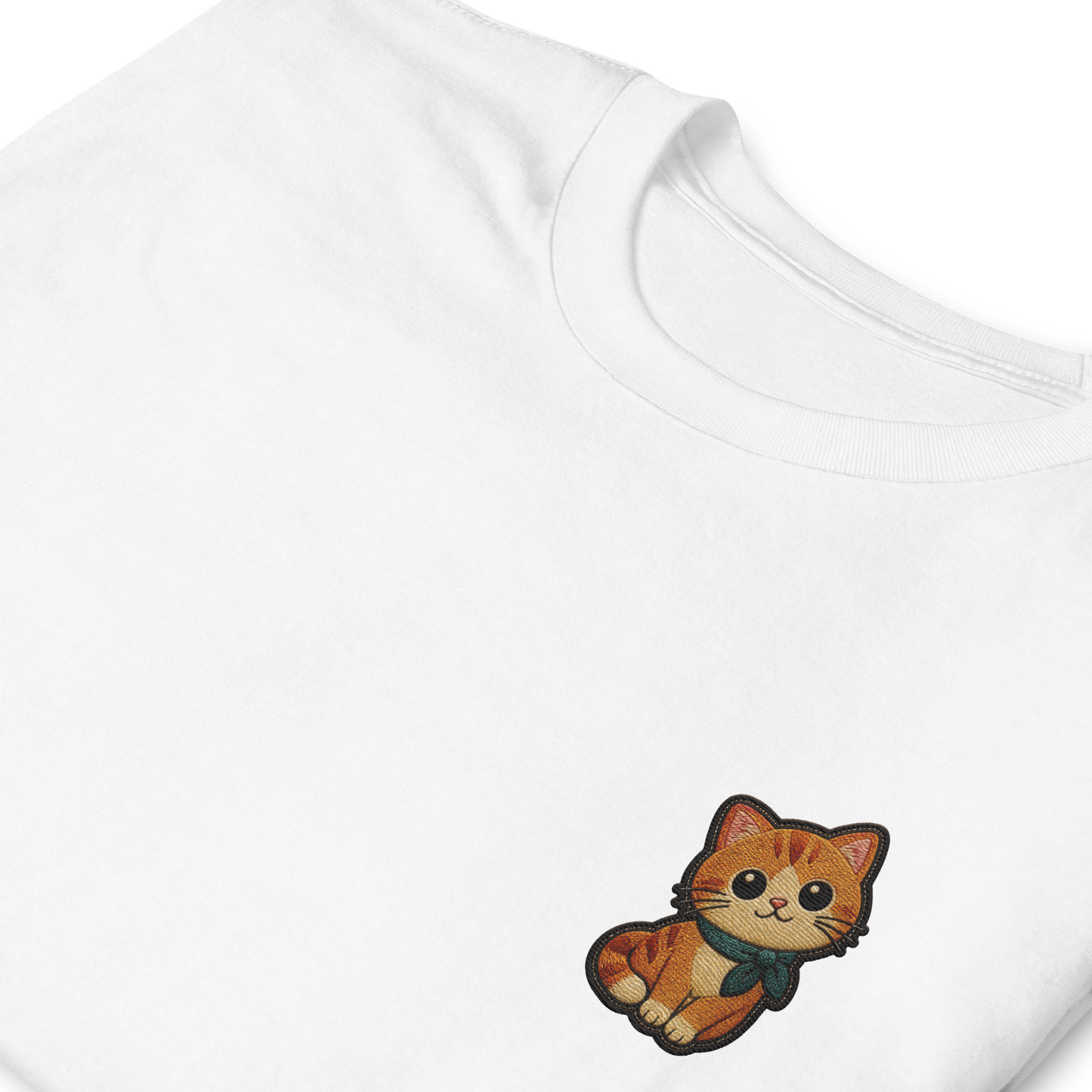 Cutie cat eyes - Embroidered T-Shirt